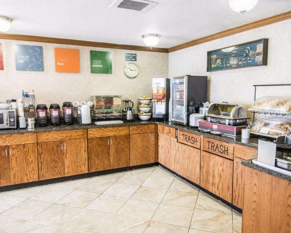 Quality Inn Image 12