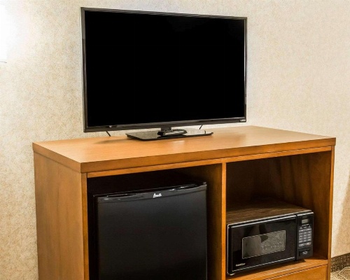 Quality Inn image 18